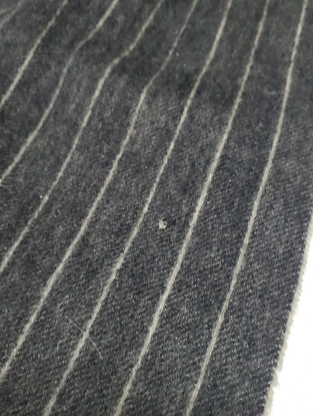 Thomas Pink Unisex Cashmere Scarf Gray Pinstripe Pattern 76x12.5